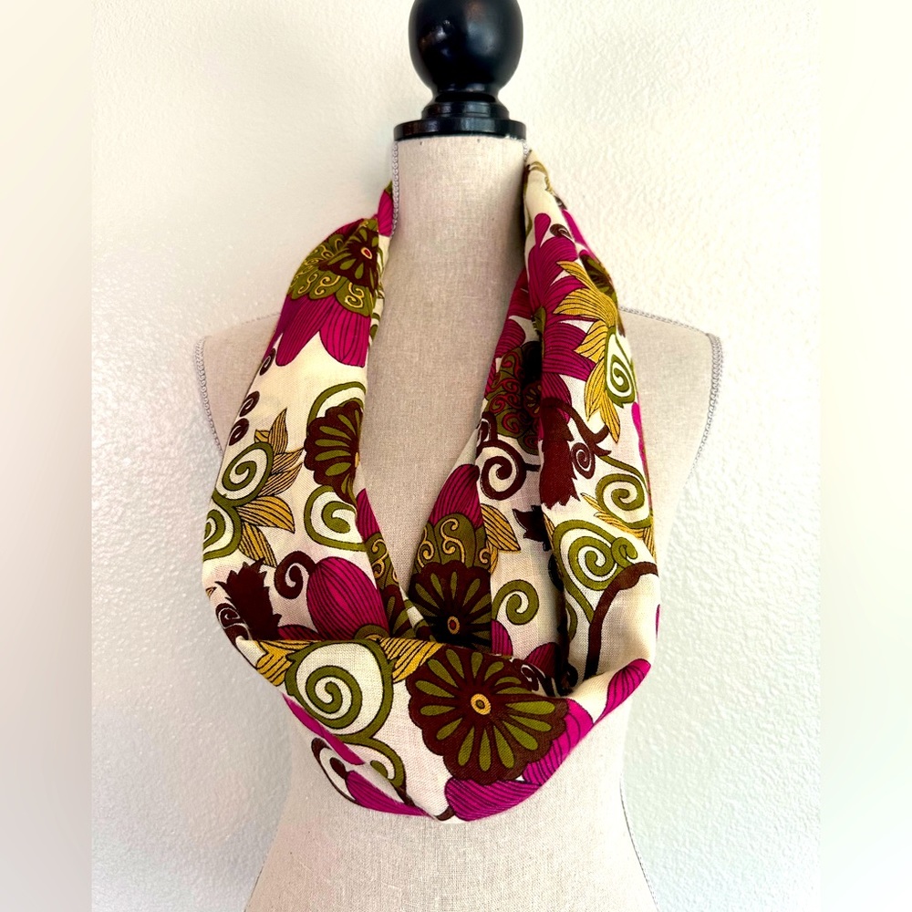 Gorgeous infinity scarf!